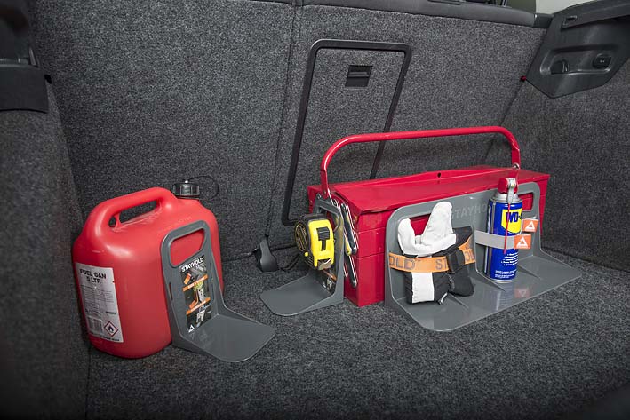 Lot de 2 sangles de 120 cm avec boucle de serrage, conçues pour maintenir vos objets en toute sécurité dans les supports Stayhold™ lors de vos déplacements.