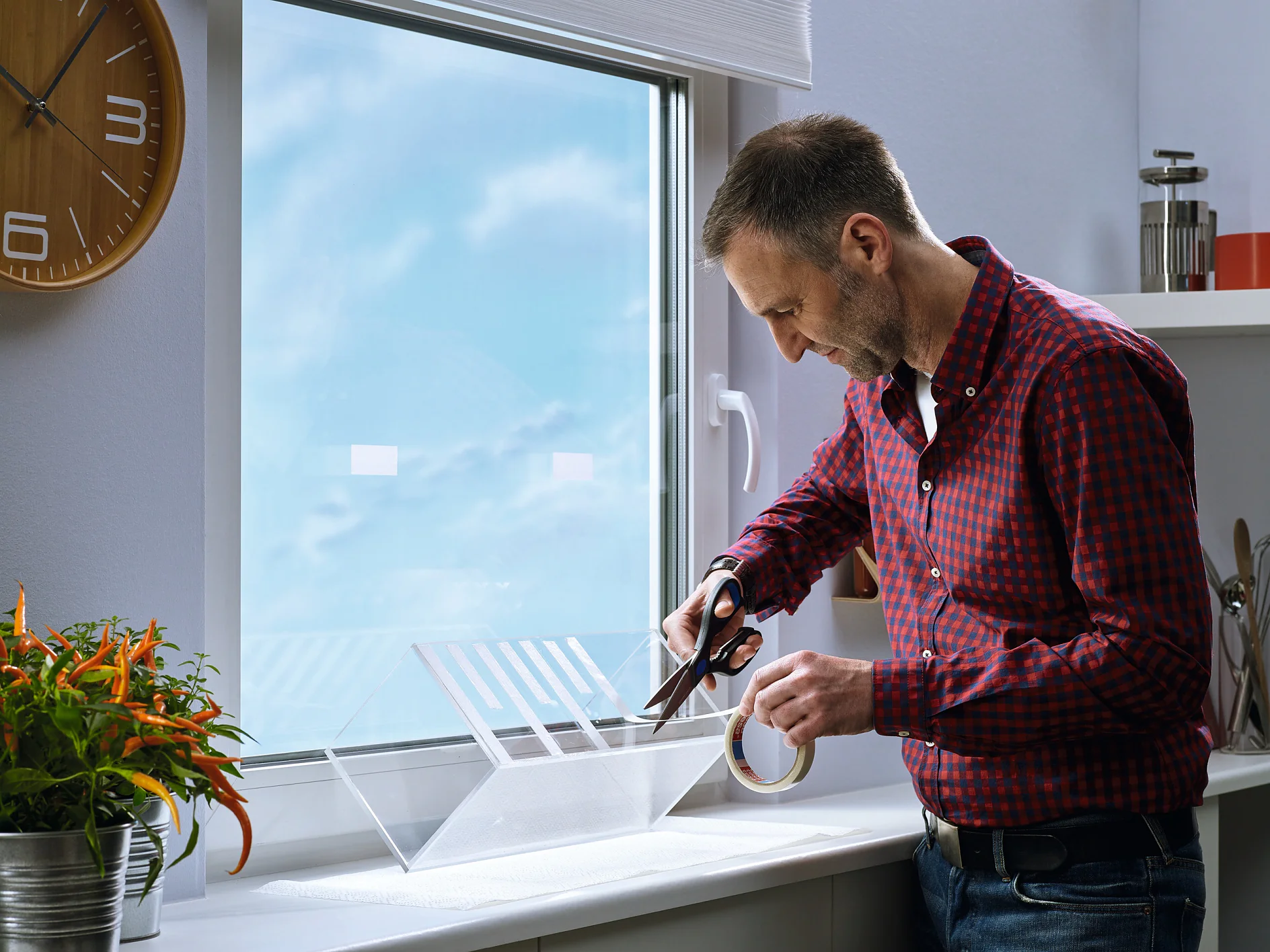 Ruban double-face tesa pour surfaces transparentes - 19mm - rouleau de 1,5 m – Image 4