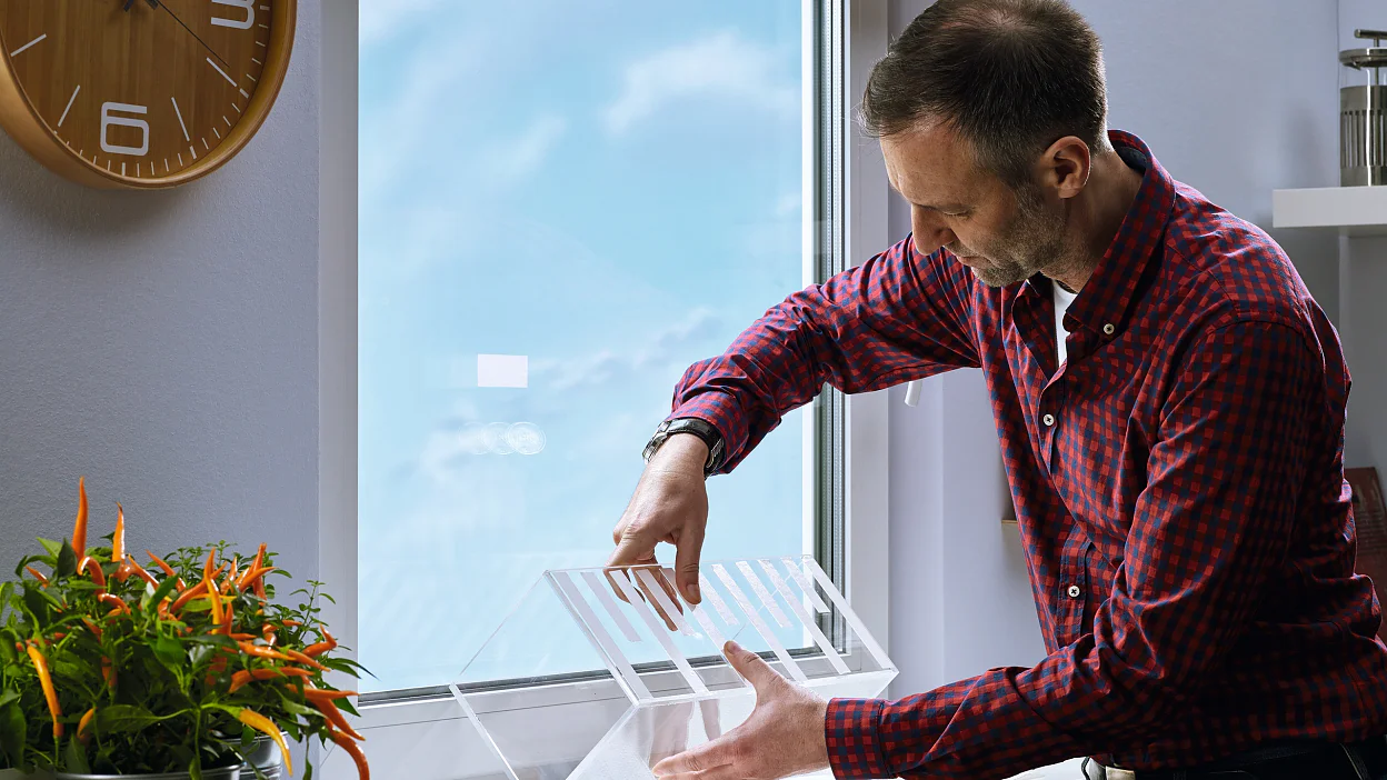 Ruban double-face tesa pour surfaces transparentes - 19mm - rouleau de 1,5 m – Image 5